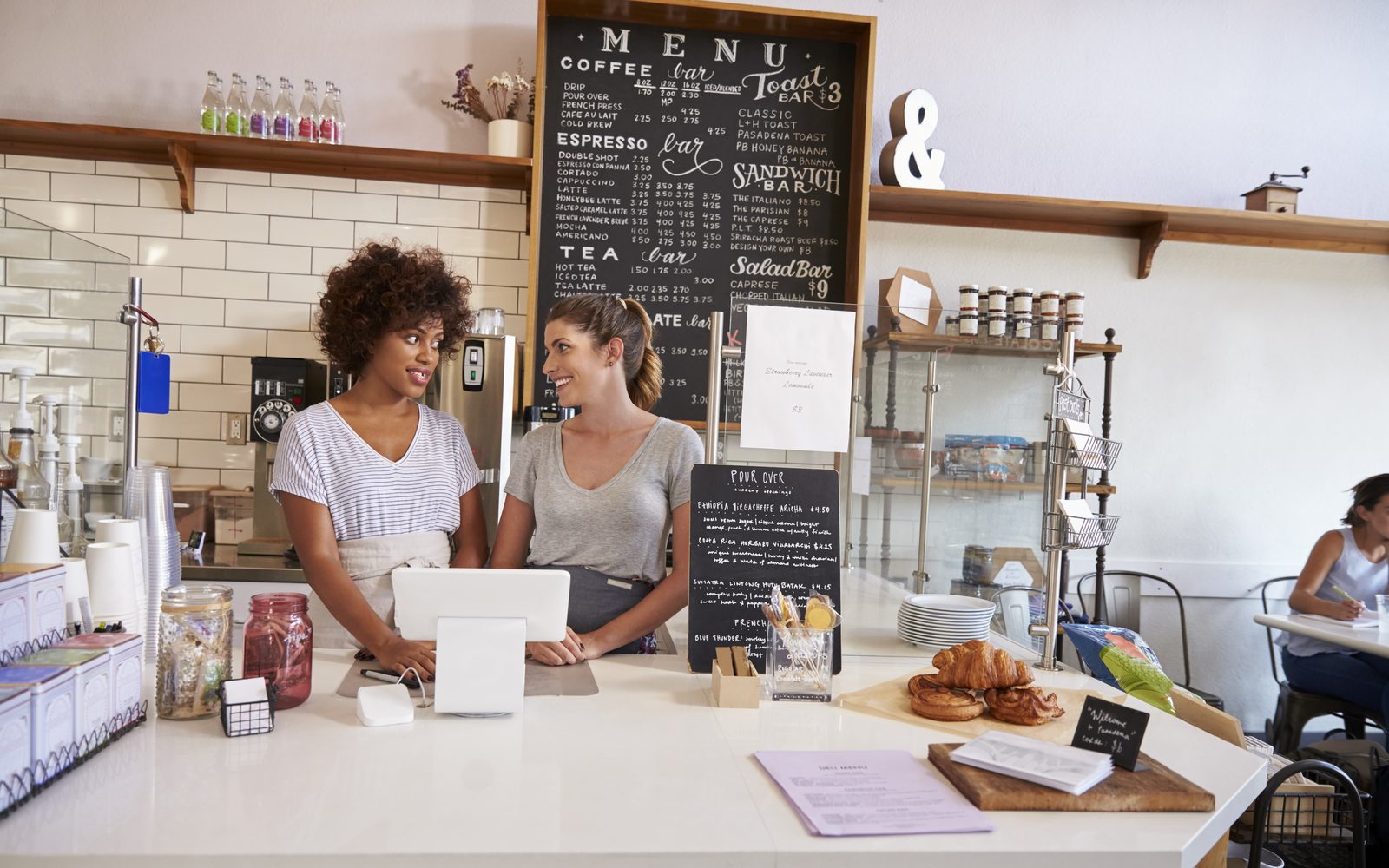 Café-Tresen mit Speisekarte